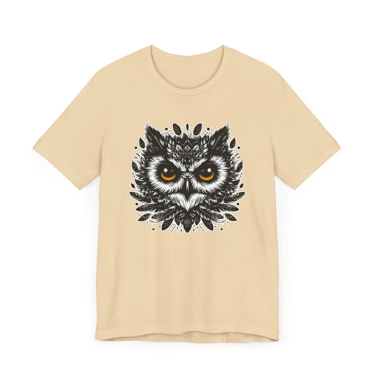 Intense Front-Facing Owl and piercing big yellow eyes Graphic T-Shirt