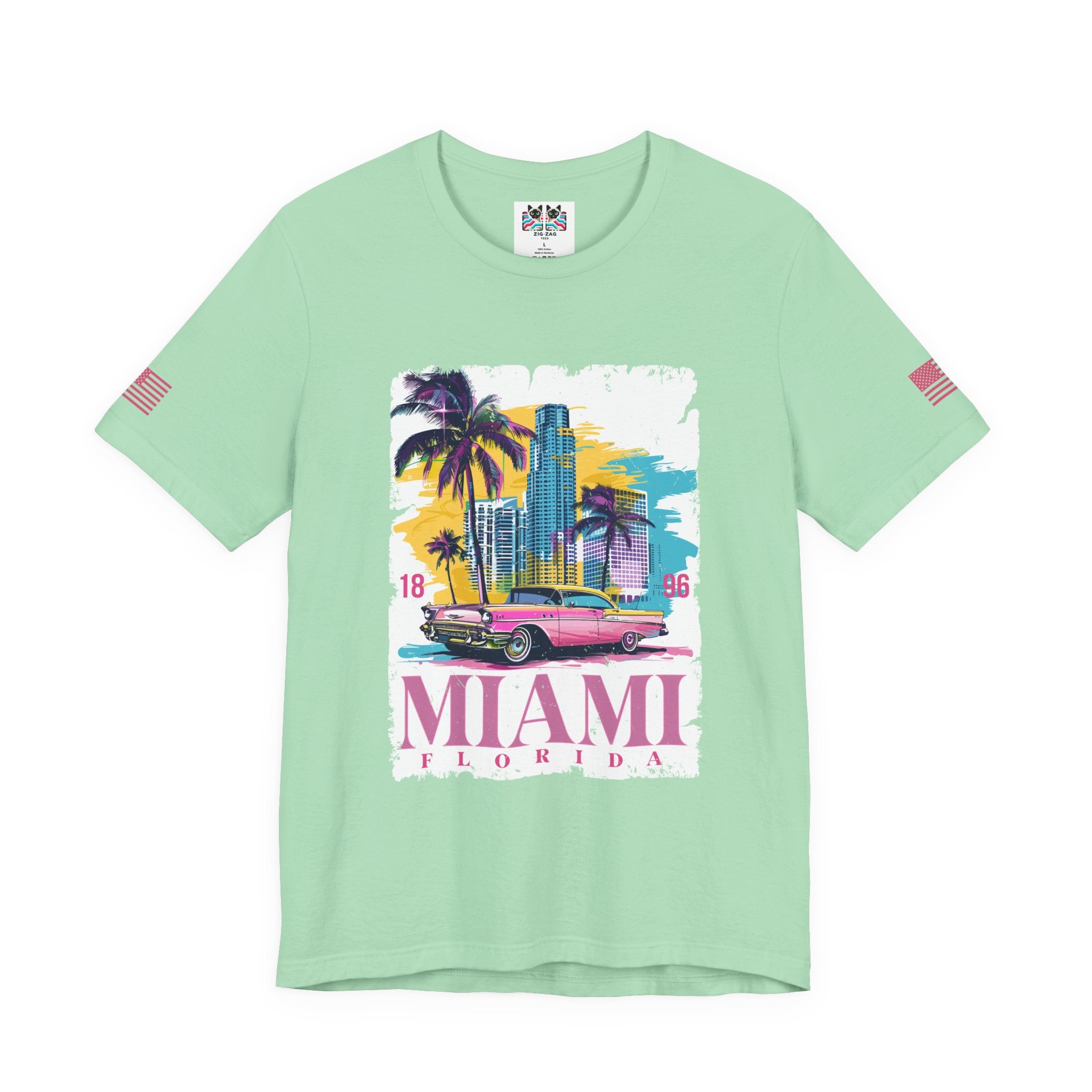 Miami Florida 1896 T-Shirt – Pink Classic Car Palm Tree Skyline Colorful Graphic Tee