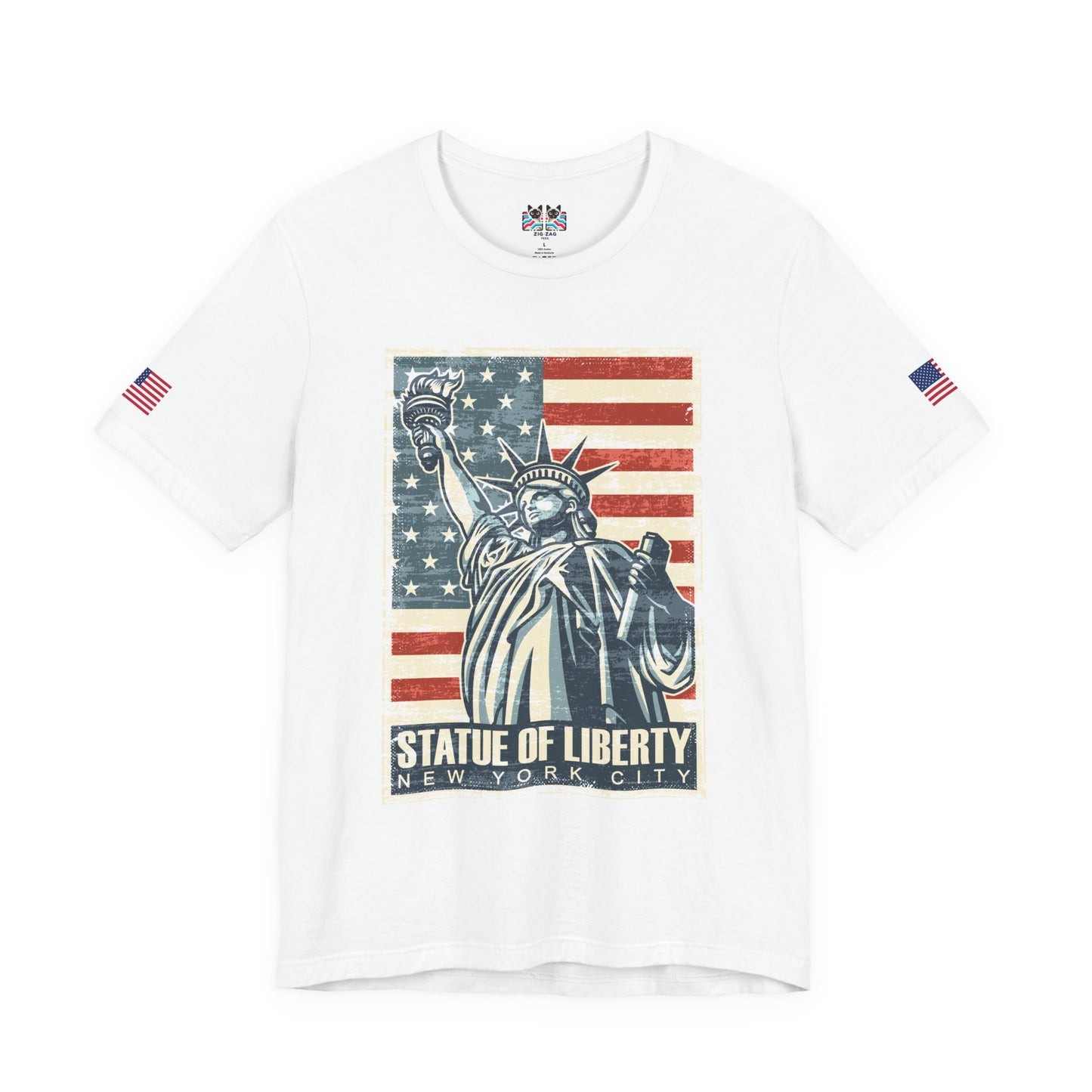 Statue of Liberty T-Shirt - Vintage NYC New York City American Flag Poster Design