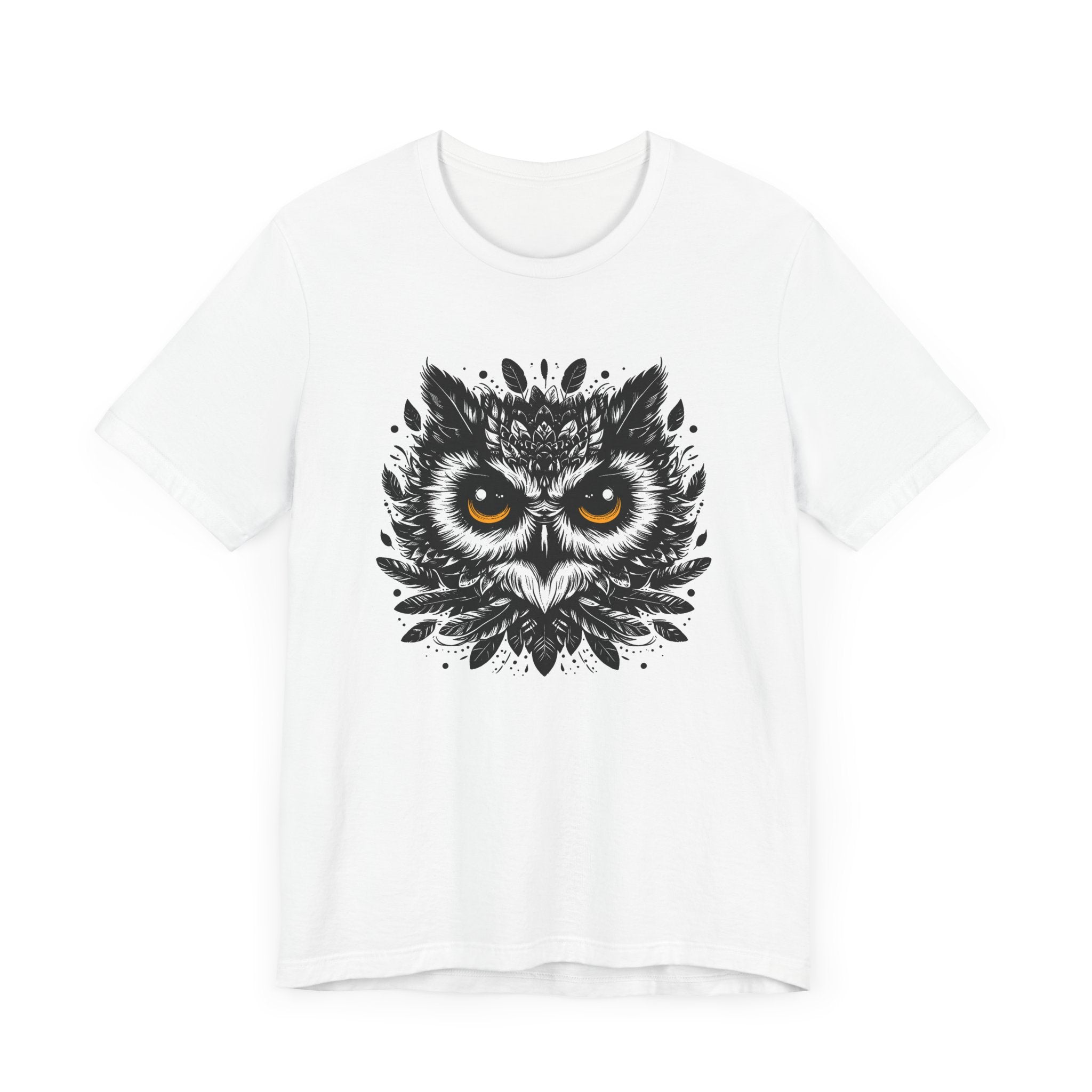Intense Front-Facing Owl and piercing big yellow eyes Graphic T-Shirt