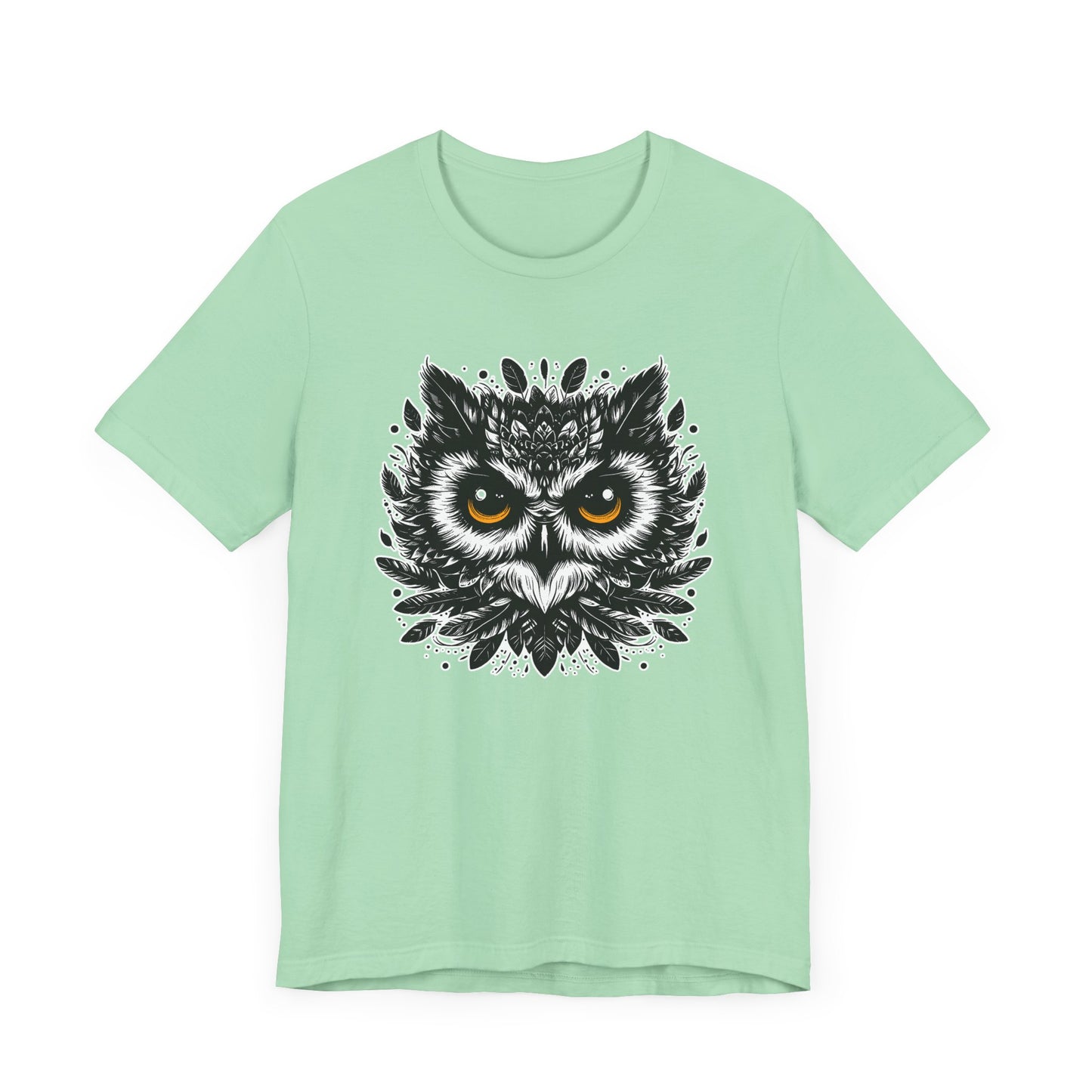 Intense Front-Facing Owl and piercing big yellow eyes Graphic T-Shirt