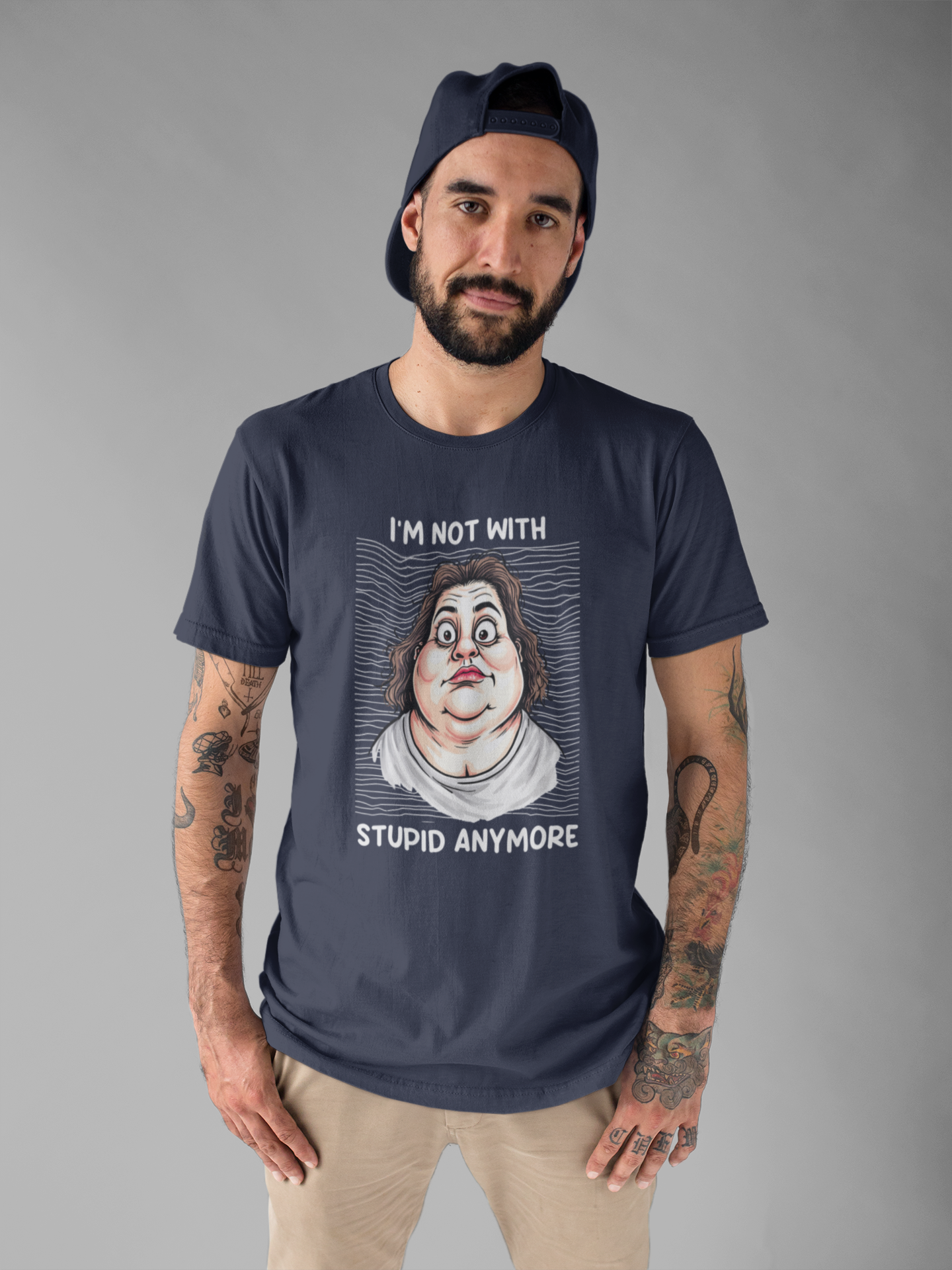 I'm Not With Stupid Anymore Tshirt – Women Simple Smiling Face Graphic