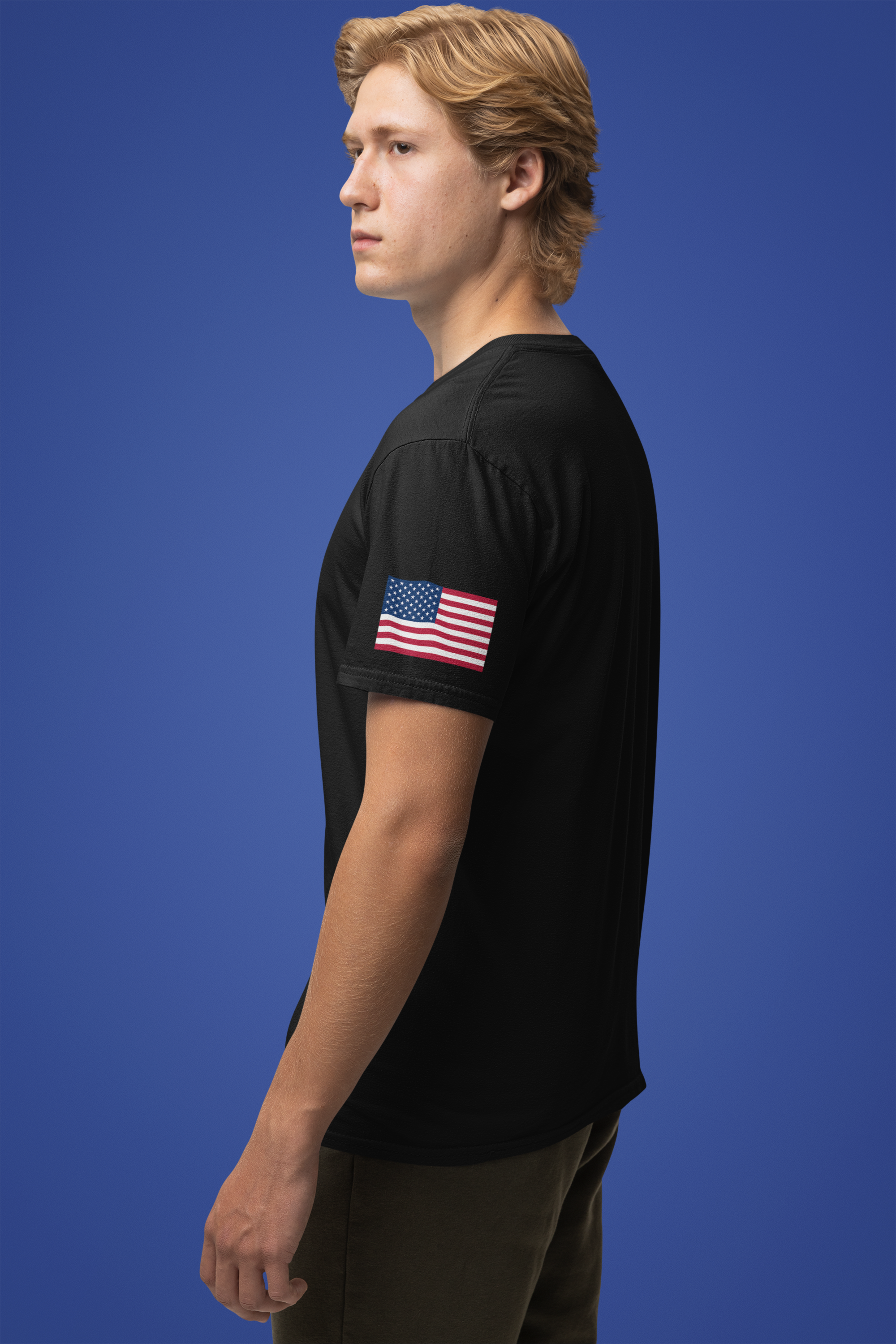 USA Vintage Collegiate T-Shirt – Retro American Flag Typography Graphic Tee