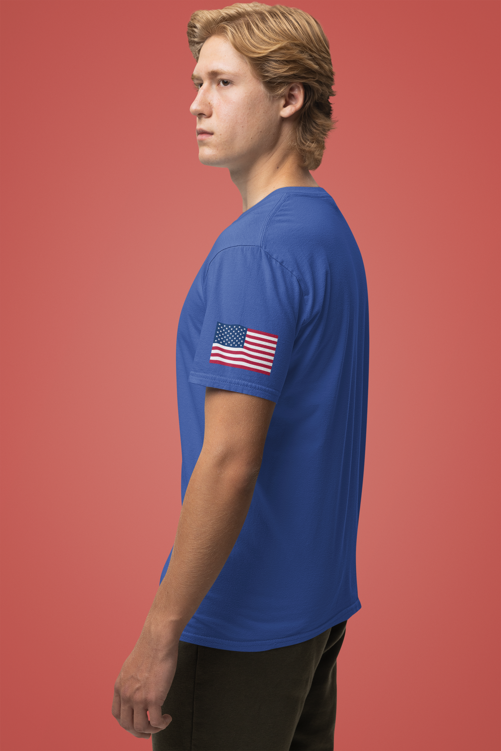 New York The Big Apple T-Shirt - NYC Skyline USA Flag Design Est 1624