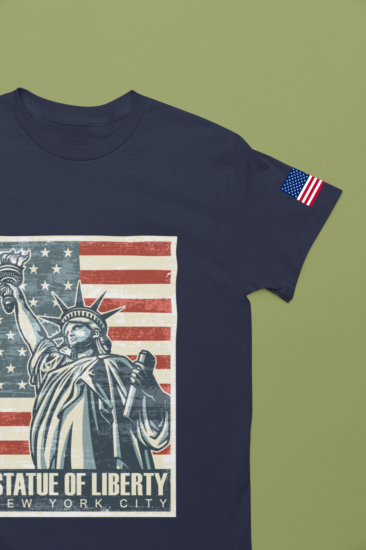 Statue of Liberty T-Shirt - Vintage NYC New York City American Flag Poster Design