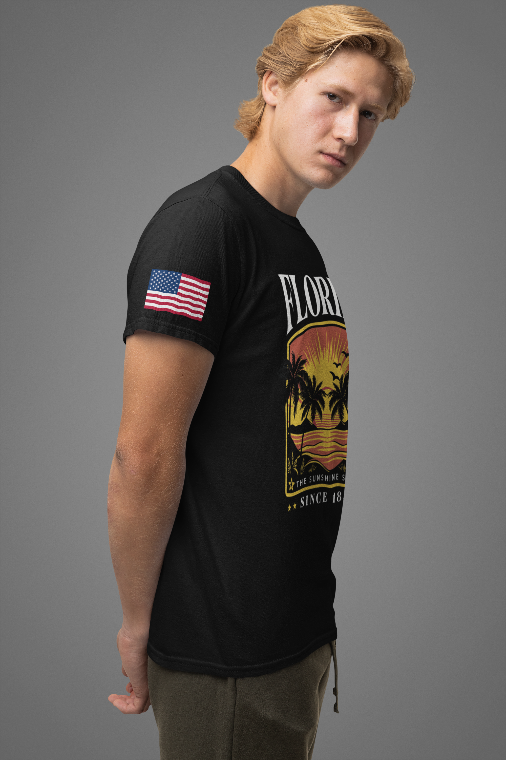 Florida The Sunshine State Since 1845 T-Shirt – Retro Badge Palm Tree Sunset Graphic Tee