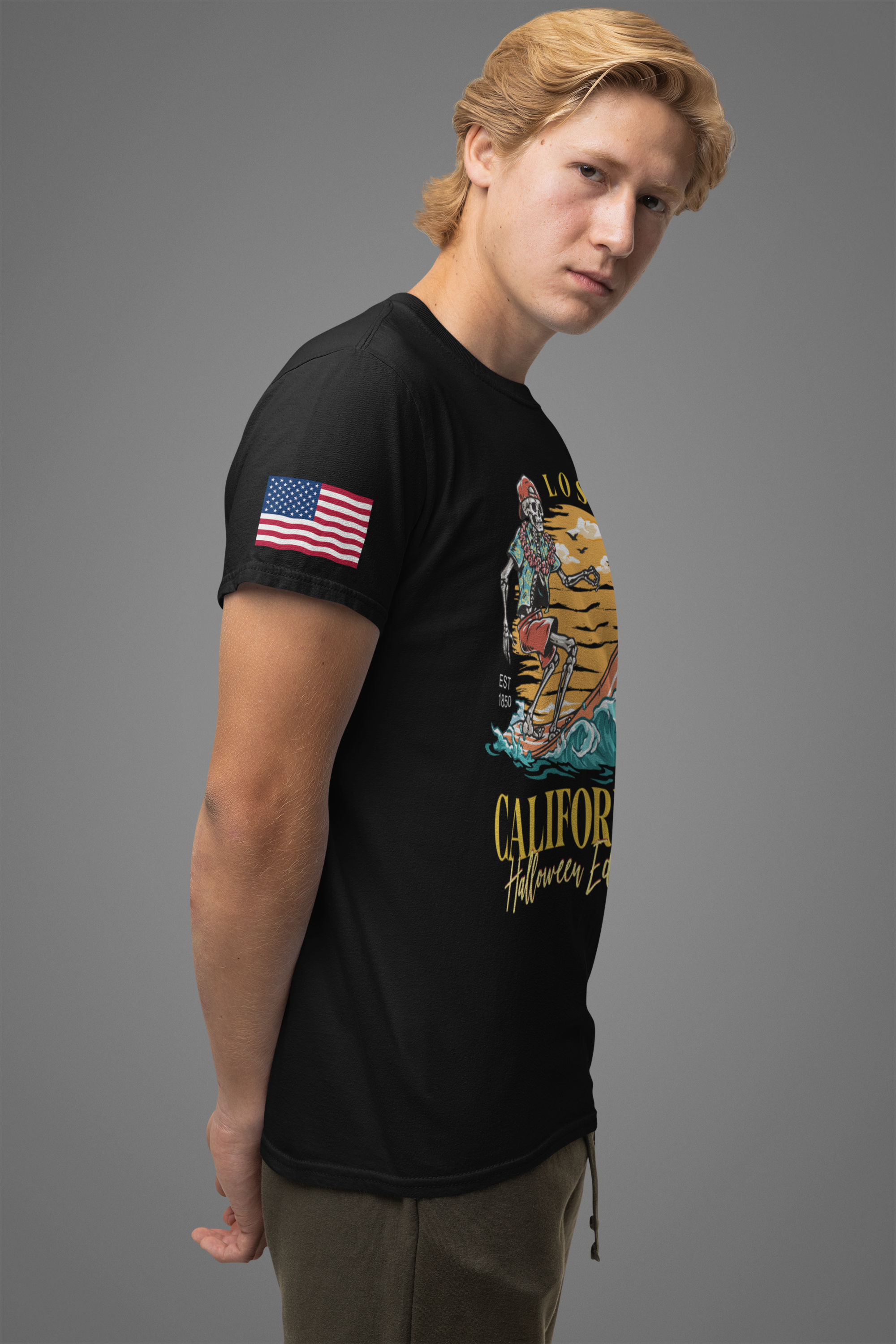 Los Angeles California Halloween Edition T-Shirt – Skeleton Surfer Beach EST 1850 Tee