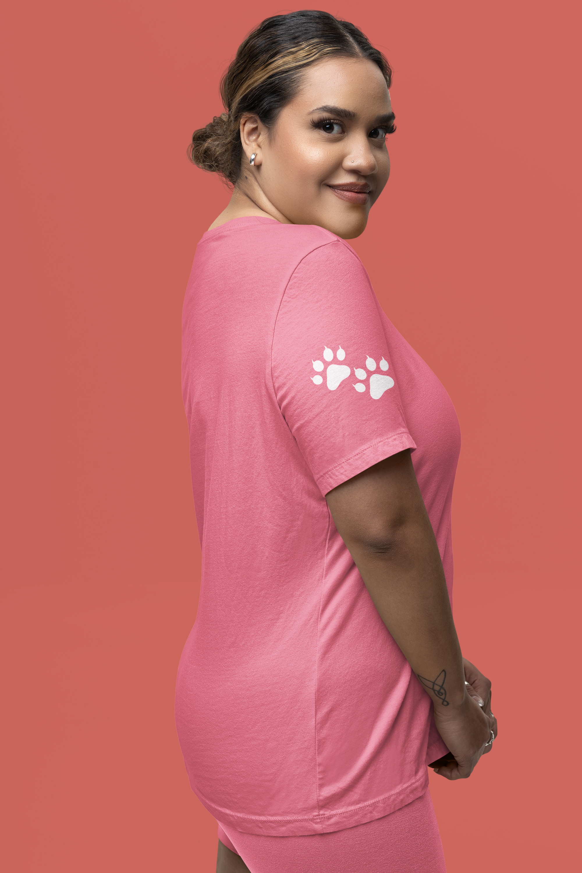 Live Like Someone Left the Gate Open T-Shirt – Running Kittens Freedom Adventure Quote Graphic Tee