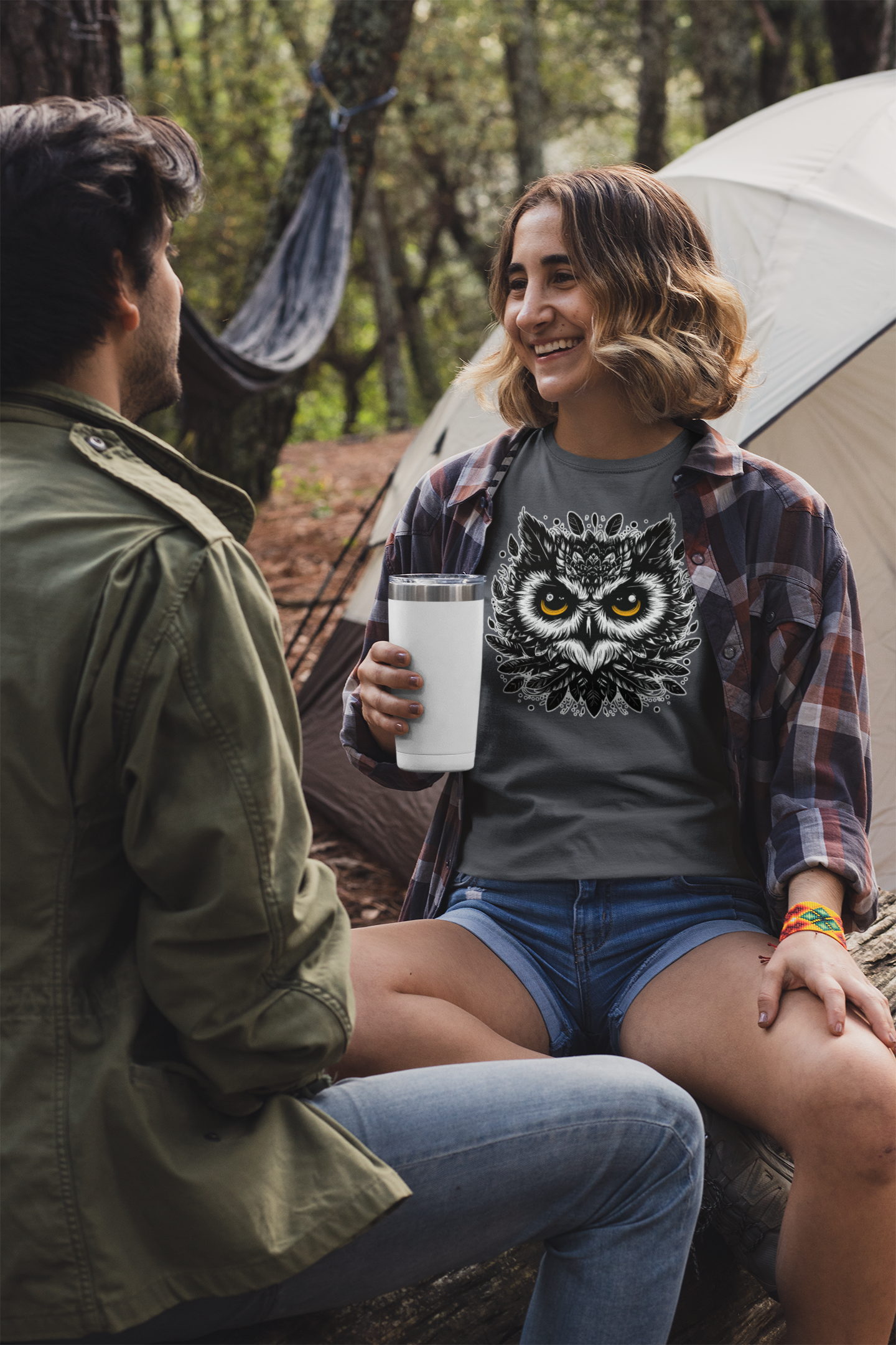 Intense Front-Facing Owl and piercing big yellow eyes Graphic T-Shirt